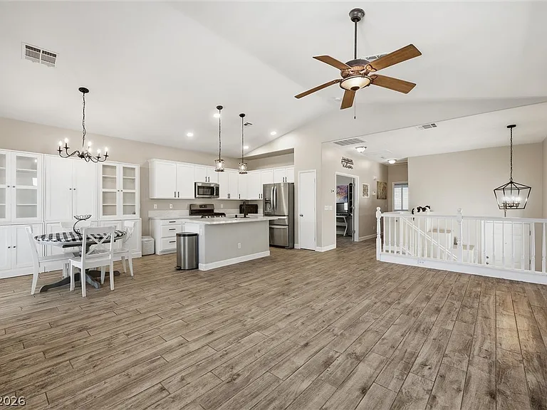 9816 Red Horse St — Photo 26