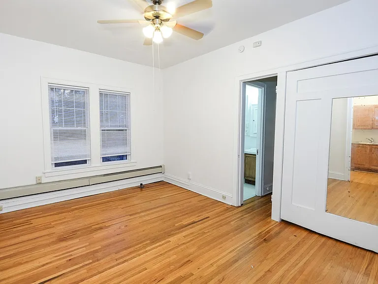 Grand Place Apartments — Photo 16