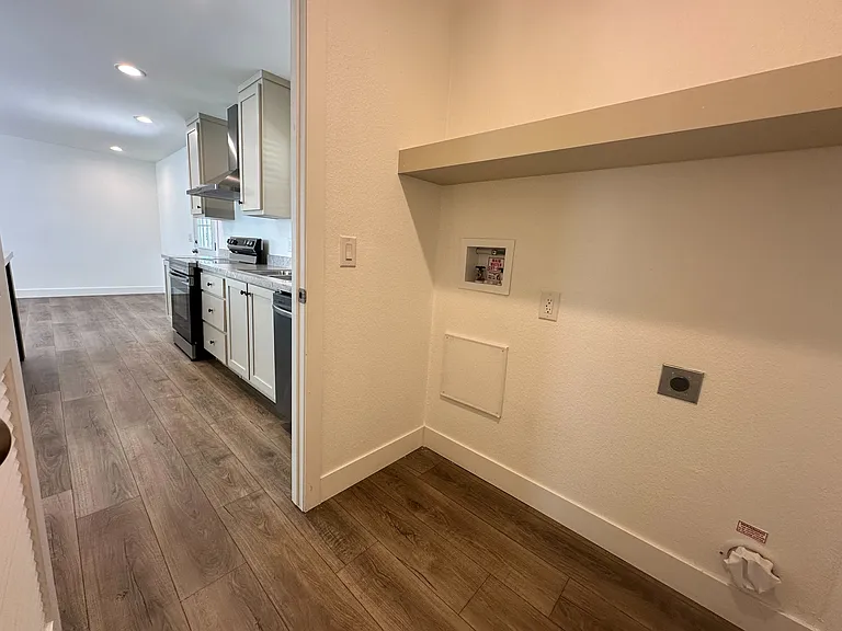 2060 N Ctr #381 — Photo 21