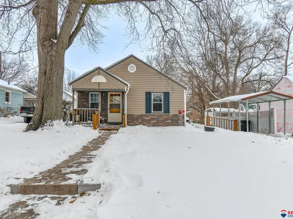 421 S 38th St, Lincoln, NE 68510