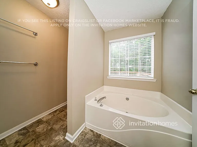 120 Kimbell Farm Dr — Photo 10