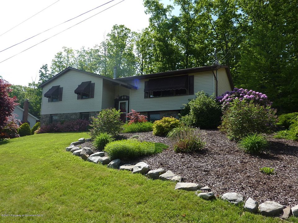 1st image of 34 Woodland Dr