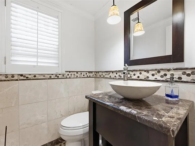 1386 Churchill Way — Photo 40