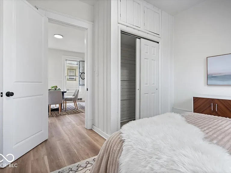 1741 S State Ave — Photo 16