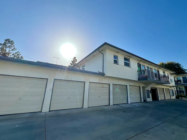 210 S Santa Anita Ave #1 — Photo 5