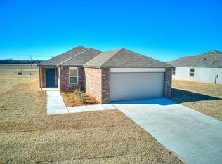1018 NE 2nd St, Perkins, OK 74059