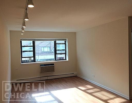 2nd image of 6002 N Kenmore Ave APT 203