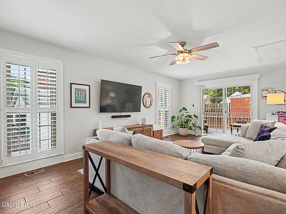 5th image of 353 Chenoweth Ln