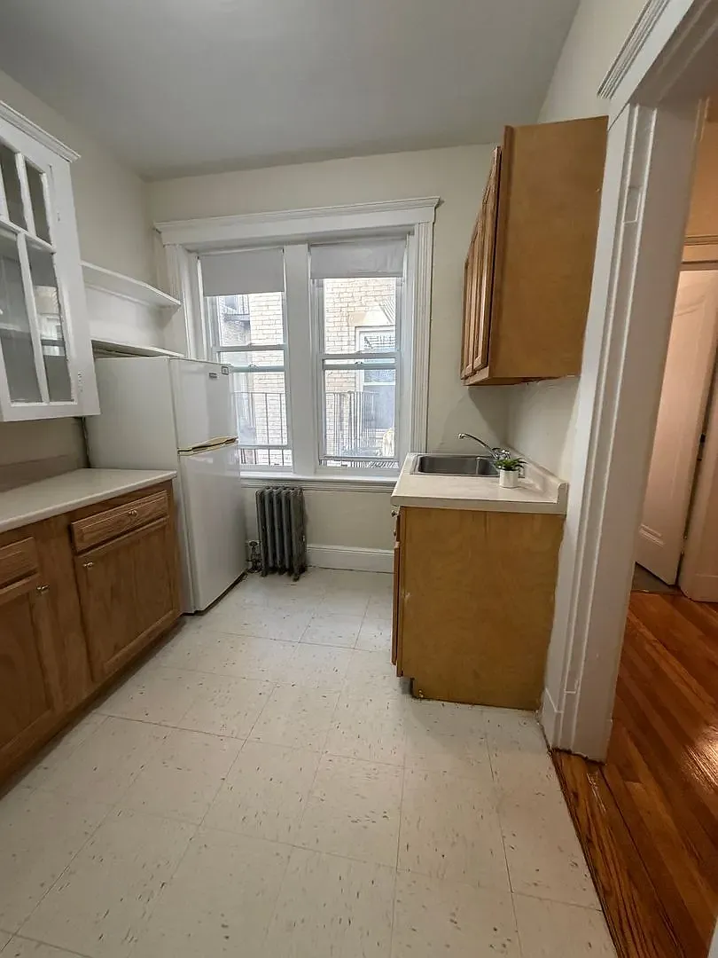 1 bed, $2,295 — Photo 4