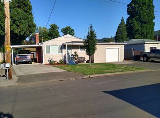 345 W Berdine St, Roseburg, OR 97471