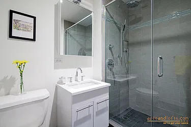 Rented by aptsandlofts.com
