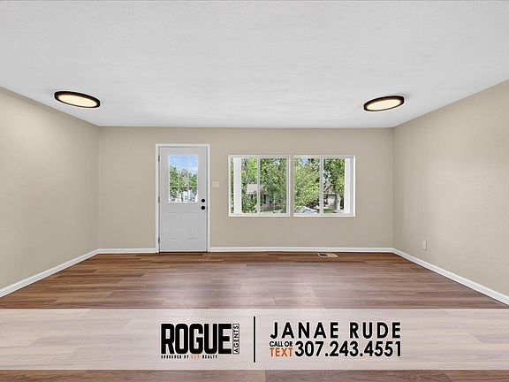 4th image of 305 N Nebraska Avenue