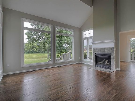 2nd image of 59700 Glacier Ct