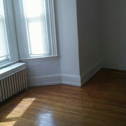 5th image of 4617 Wayne Ave APT 1