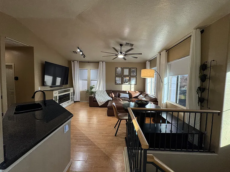 741 N Port Dr — Photo 15