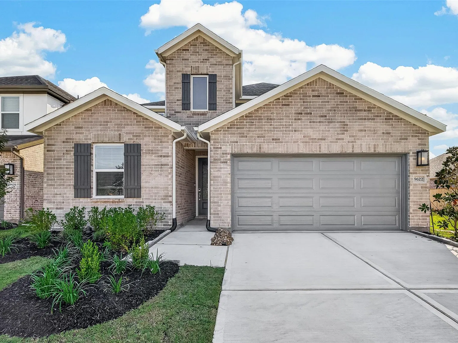 5 bed, 3.0 bath, 2615 sqft, $3,400 — Photo 4
