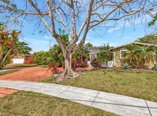 6101 Hogan Creek Rd, Margate, FL 33063