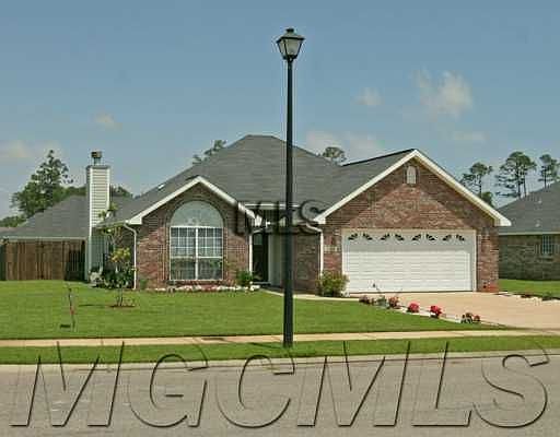 1st image of 320 Pine Crest Blvd