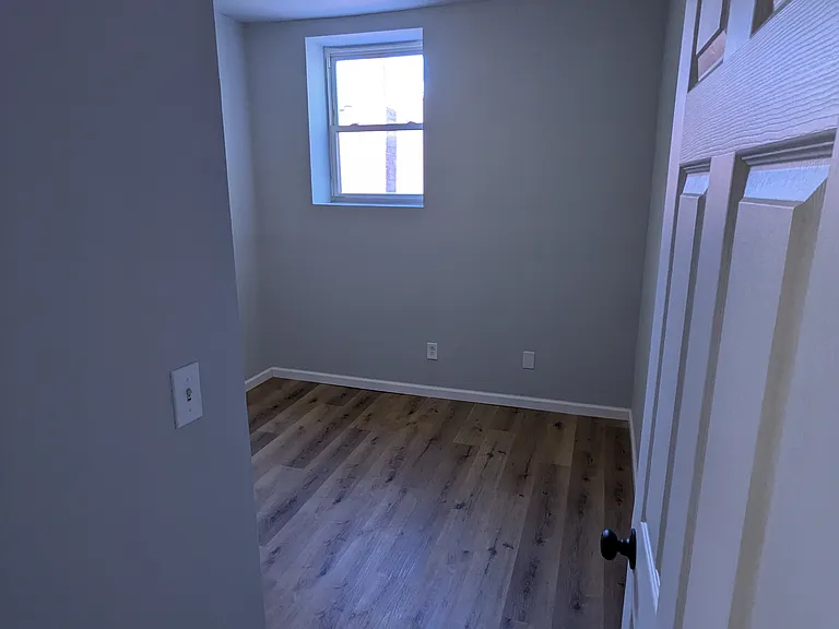 2850 Pennsylvania Ave #2F — Photo 12