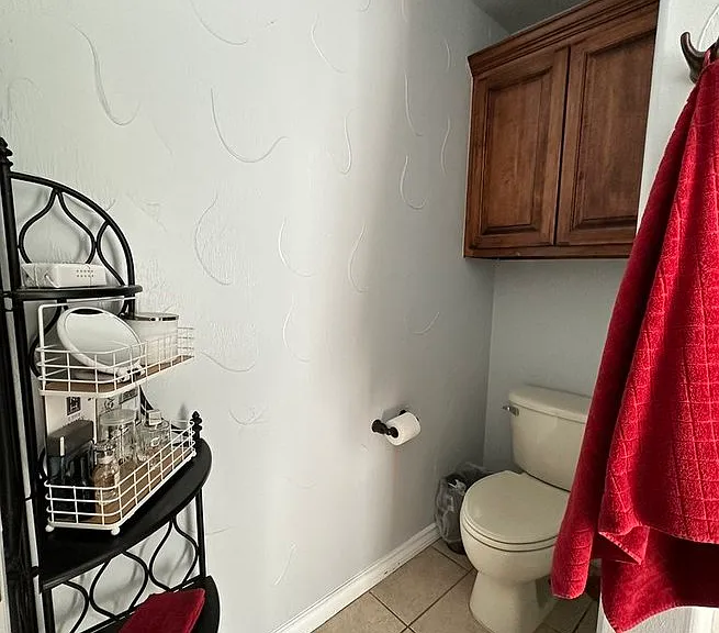 1205 Alma Dr — Photo 25