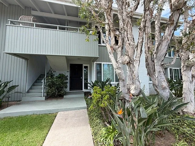 2 bed, 1198 sqft, $4,250 — Photo 1