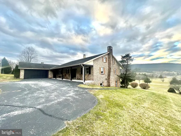 201 Country Club Trl, Fairfield, PA 17320