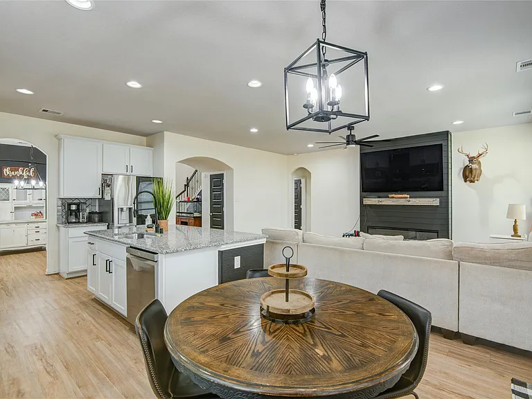5312 Latigo Ct — Photo 10