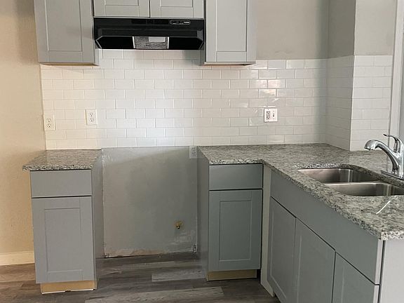 3rd image of 138 N Bond Ave