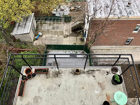 Rented by ERNY LLC | media 16