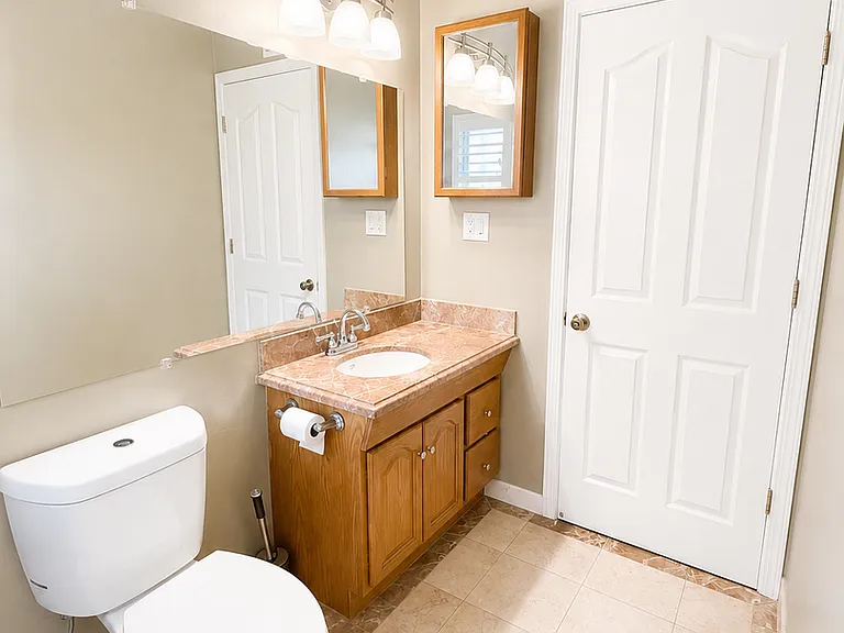 4543 Sloat Rd — Photo 10