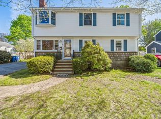 8 Lawson Ln, Braintree, MA 02184