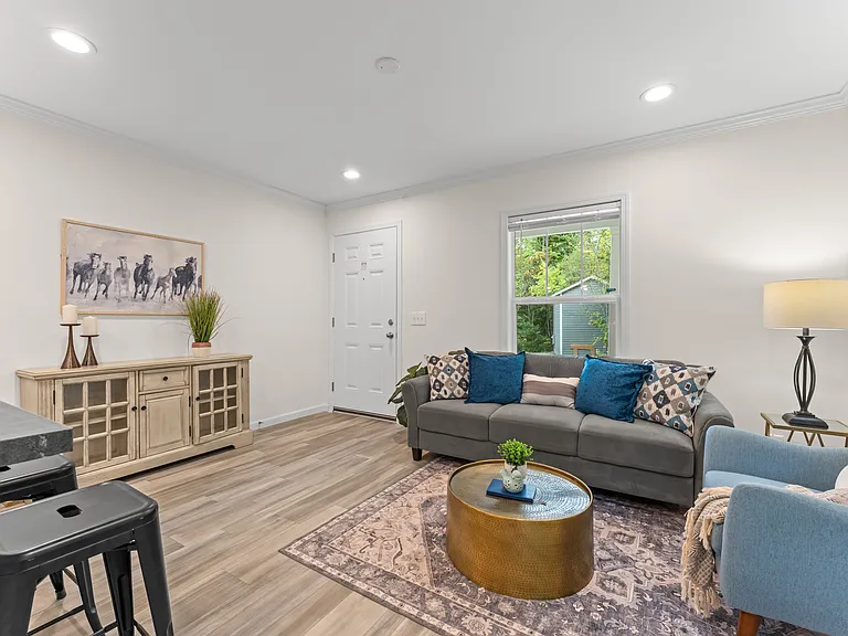 569 Ridge Crest Ln — Photo 14