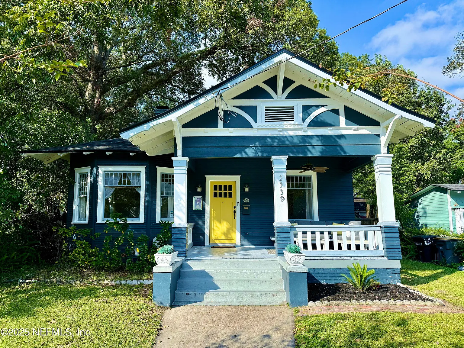 3 bed, 2.0 bath, 1573 sqft, $2,400 — Photo 2