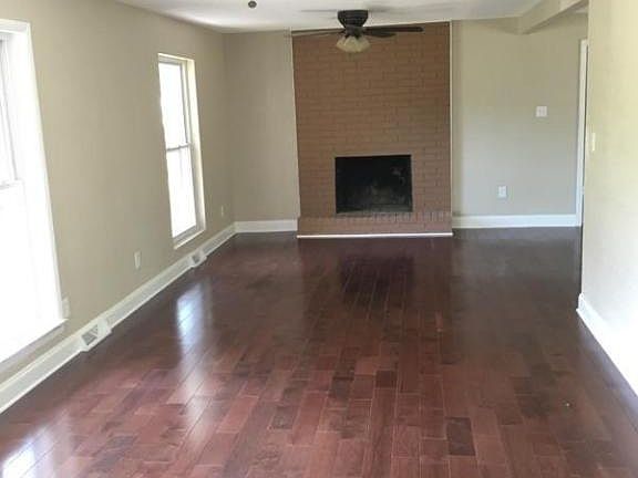 5th image of 740 Cedar Cir