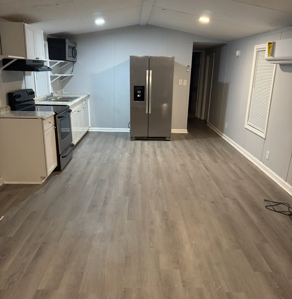 2 bed, 1100 sqft, $1,100 — Photo 1