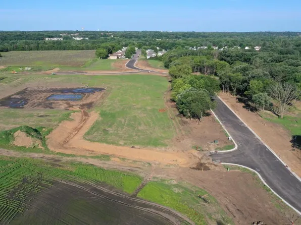 927 Jasmine Dr, Sartell, MN 56377