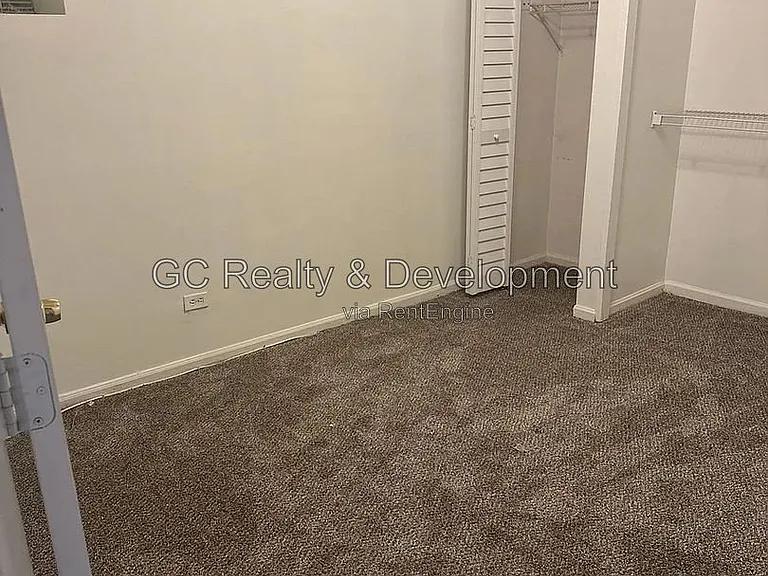 4422 S Saint Lawrence Ave #B — Photo 4