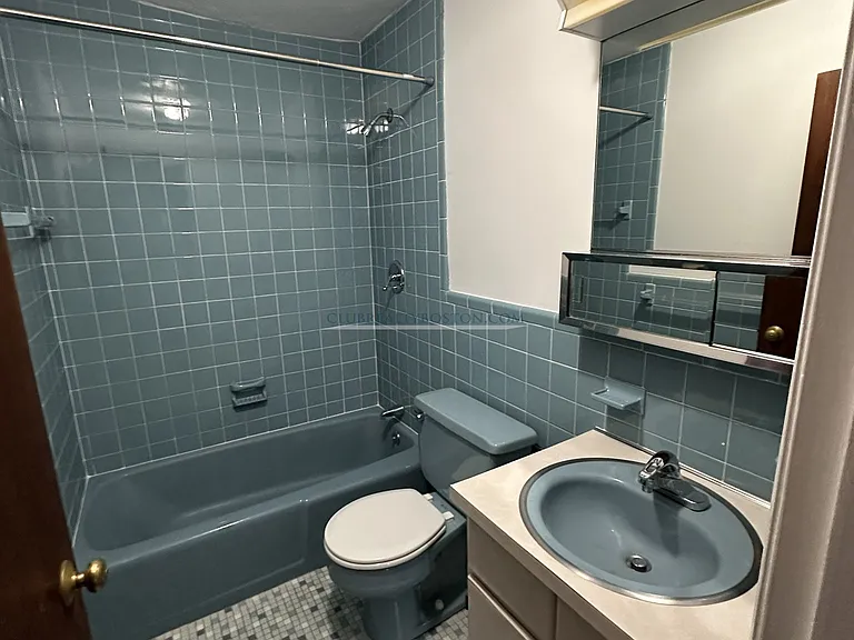 163 Lexington St #17 — Photo 1