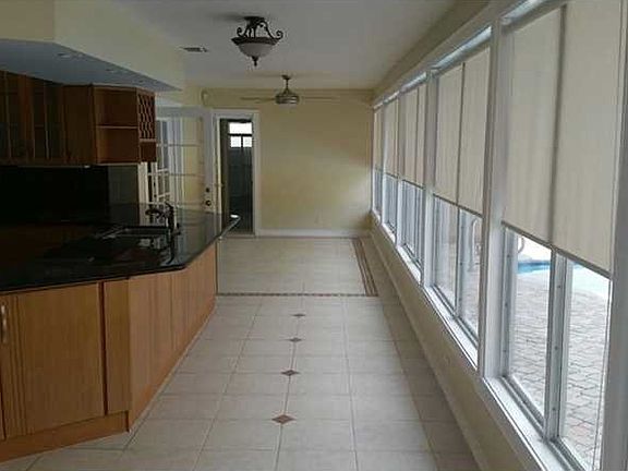 4th image of 4935 Sarazen Dr