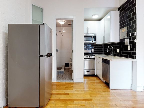 4th image of 759 Saint Nicholas Ave APT 4B