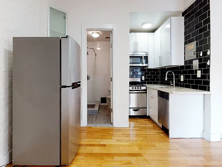 759 Saint Nicholas Ave #4B — Photo 4
