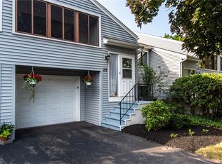 29 Hollingham Rise, Fairport, NY 14450