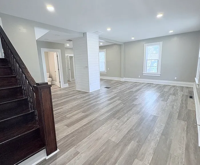 172 S Franklin St — Photo 2