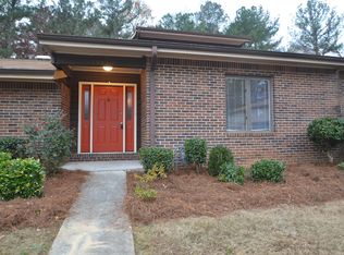5503 Stoneleigh Ct, Stone Mountain, GA 30088
