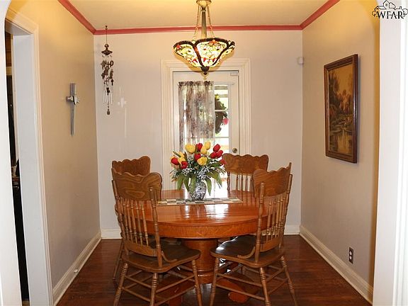 5th image of 1638 Keeler Ave