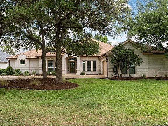 2nd image of 29818 FAIRWAY VISTA DR