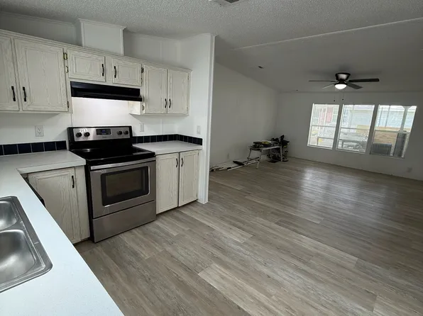 702 Lark Dr, Barefoot Bay, FL 32976