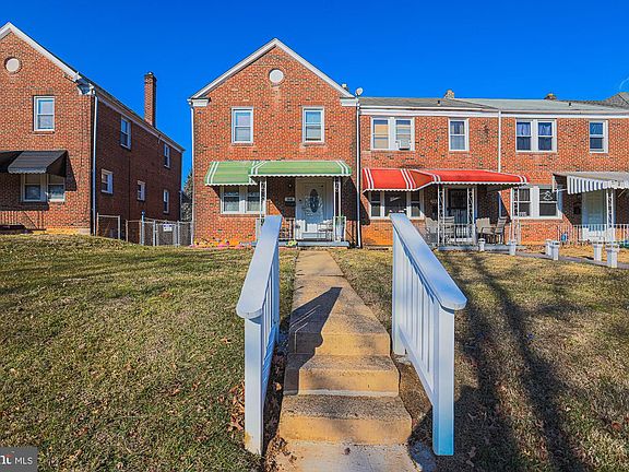 5th image of 3938 Penhurst Ave