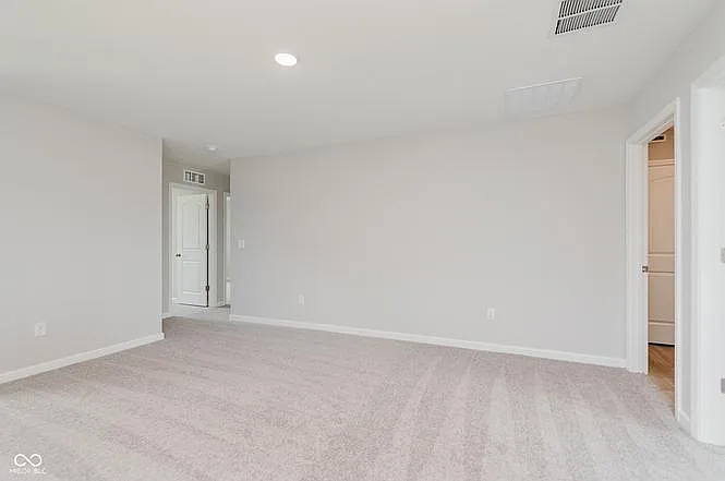 3807 Sterling Dr — Photo 6