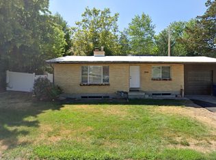 2698 E Blue Spruce Dr, Salt Lake City, UT 84117